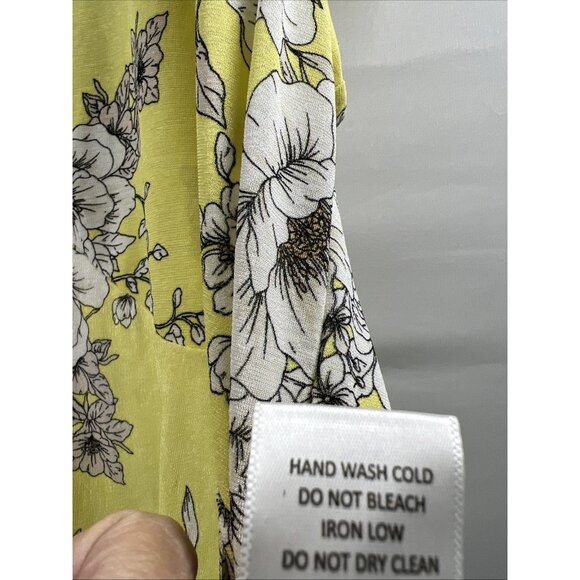 Daisy May Womens Top Size 1X Yellow Floral Babydoll. Cap Flutter Sleeve Feminine - Picture 5 of 7